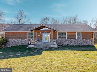 2760 Riverview Dr, Toms Brook, VA 22660