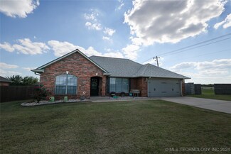 2509 Eagle View Dr, Sulphur, OK 73086