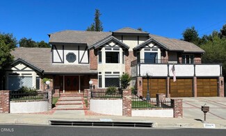 25049 Highspring Ave, Newhall, CA 91321