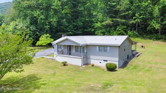 412 Wildwood Cir, La Follette, TN 37766