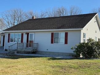 929 Packer Rd, Mount Holly, VT 05758