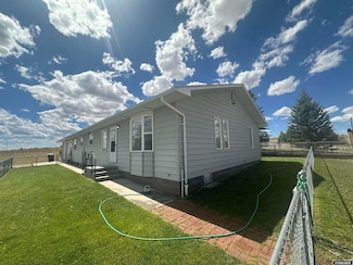36 Ridge Ln, Saratoga, WY 82331