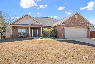 372 Thornhill Cir, Gulf Shores, AL 36542