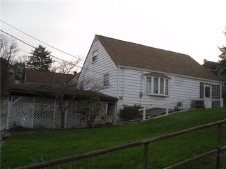 801 Oak St, Monessen, PA 15062