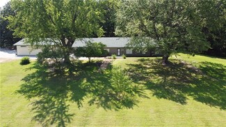2246 NE State Route H N A, Butler, MO 64730