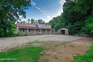 400 Olive St, Saint Thomas, MO 65076