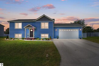 1979 Hansen Cir, Traverse City, MI 49685