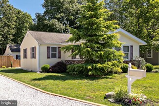 42 Pine St, Franklinville, NJ 08322