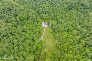 938 Riley Creek Rd, Whitleyville, TN 38588