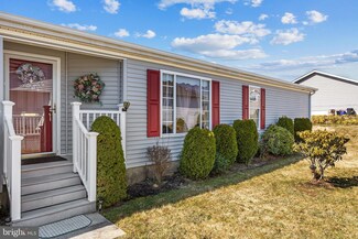 35 Sycamore Ln, Weymouth, NJ 08330