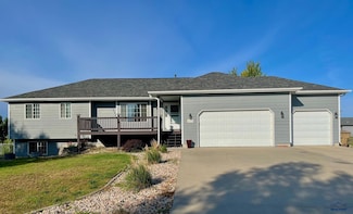 22975 Morninglight Dr, Rapid City, SD 57703