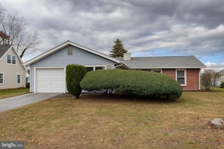 7 Sterling Ln, Willingboro, NJ 08046