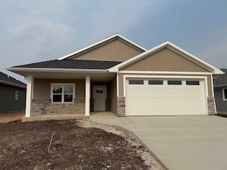 1760 Anna Ct, Green Bay, WI 54311