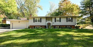 3809 Butterfield Dr, Akron, OH 44319