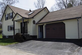 10 Tetreault Rd, North Stratford, NH 03590
