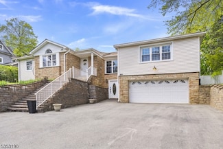 62 Lakeside Ave, Verona, NJ 07044