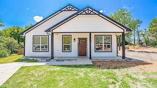 819 Crow Ct, Granbury, TX 76048