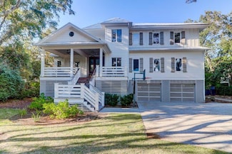 2414 Goldbug Ave, Sullivans Island, SC 29482