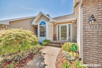 2324 Whimbrel Ct NE, Grand Rapids, MI 49505