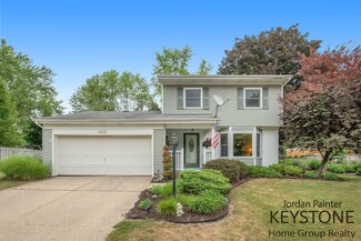 4830 Brookgate Dr NW, Comstock Park, MI 49321