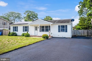 1125 Windlass Dr, Manahawkin, NJ 08050