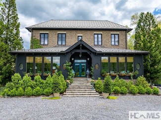 13084 Canada Rd, Tuckasegee, NC 28783