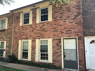 1403 Blalock Rd Unit 16, Houston, TX 77055