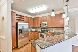 1711 Old Spanish Trail Unit 406, Houston, TX 77054