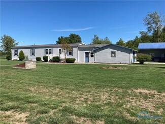 10196 East St, Milton Center, OH 43541