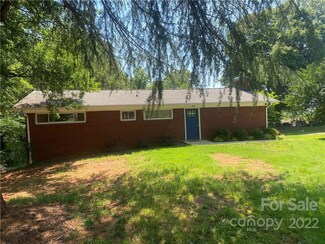 1804 31st St NE, Hickory, NC 28601
