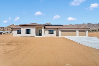 24925 Running Breeze, Apple Valley, CA 92307