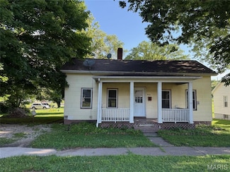 913 W Edwards St, Vandalia, IL 62471
