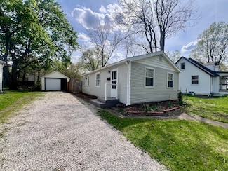 1621 W Clark St, Champaign, IL 61821