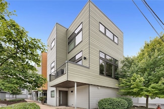 18875 Riversouth Terrace Unit 7, Fairview Park, OH 44126