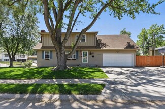 12555 Ohern St, Omaha, NE 68137