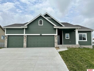 5406 N 181st St, Elkhorn, NE 68022