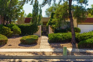 8604 Spain Rd NE, Albuquerque, NM 87111