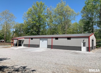 506 S Kentucky St, Benton, IL 62812