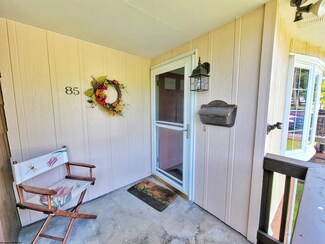 85 Pinewood Rd, Clarksburg, WV 26301
