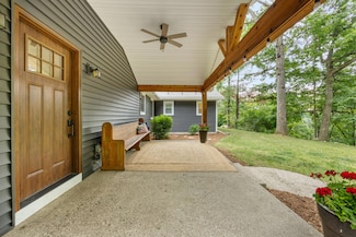 1059 Cumberland Ave SE, Lowell, MI 49331