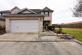 2955 Meadowglen Crest, Houston, TX 77082