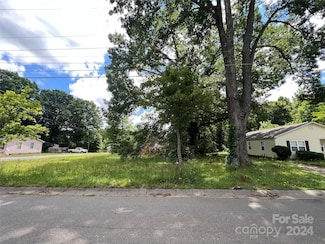 403 E Todd Ln, Charlotte, NC 28208