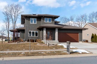 6064 Prairie Wood Dr, Mc Farland, WI 53558