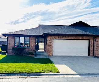 941 Winter Park Dr Unit 52E, New Lenox, IL 60451