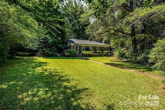 2250 Arnold Dr, Charlotte, NC 28205