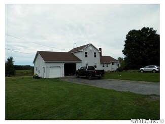 3869 Floridaville Rd, Cato, NY 13033