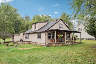 1426 Eastbrook Rd, New Castle, PA 16101