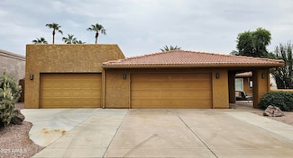 25415 S Sedona Dr, Sun Lakes, AZ 85248