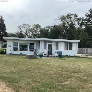 6024 Port Austin Rd Unit 5, Caseville, MI 48725