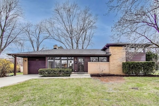 200 S See Gwun Ave, Mount Prospect, IL 60056